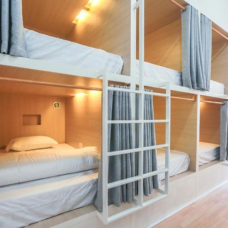 Petit Espace Boutique Hostel Vientiane Exterior photo