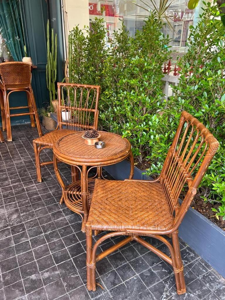 Petit Espace Boutique Hostel Vientiane Exterior photo